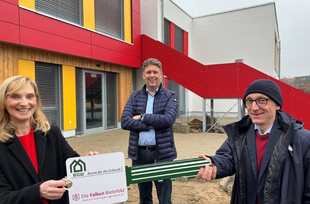 Schlüsselübergabe Kita Falkenbande