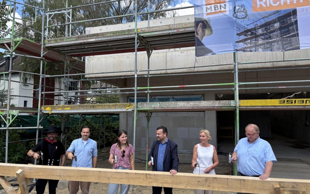 Richtfest für neue Einfeldsporthalle der Theodor-Fleitmann-Gesamtschule Schwerte
